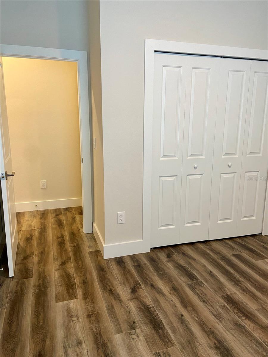 Image 11 of 17 For 3126 Azeele Street 1