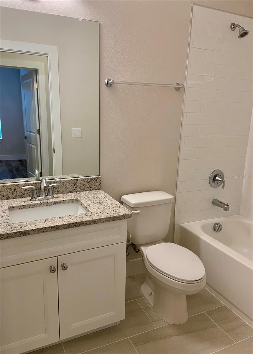 Image 12 of 17 For 3126 Azeele Street 1