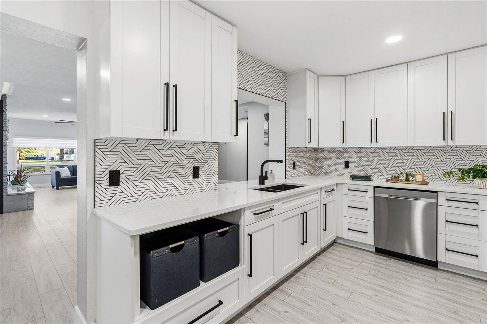 Image 12 of 36 For 6228 7th Avenue N