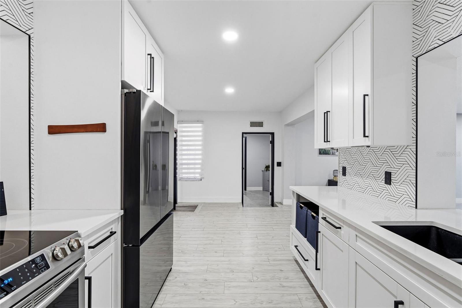 Image 15 of 36 For 6228 7th Avenue N