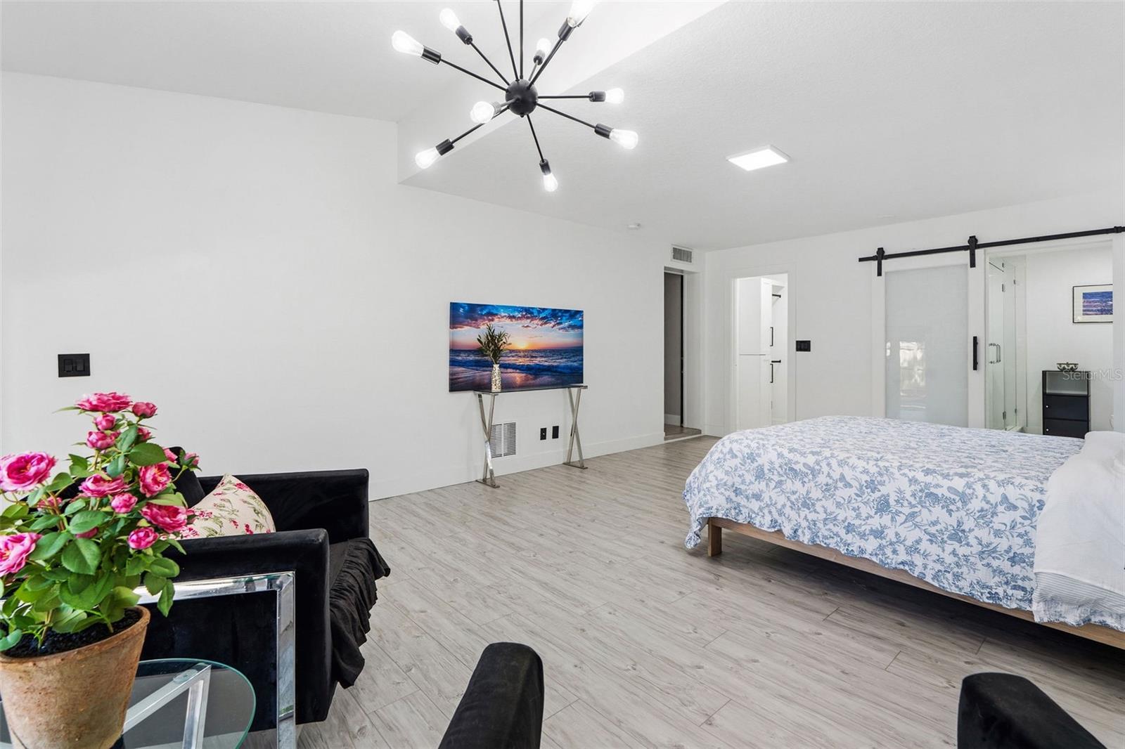 Image 19 of 36 For 6228 7th Avenue N