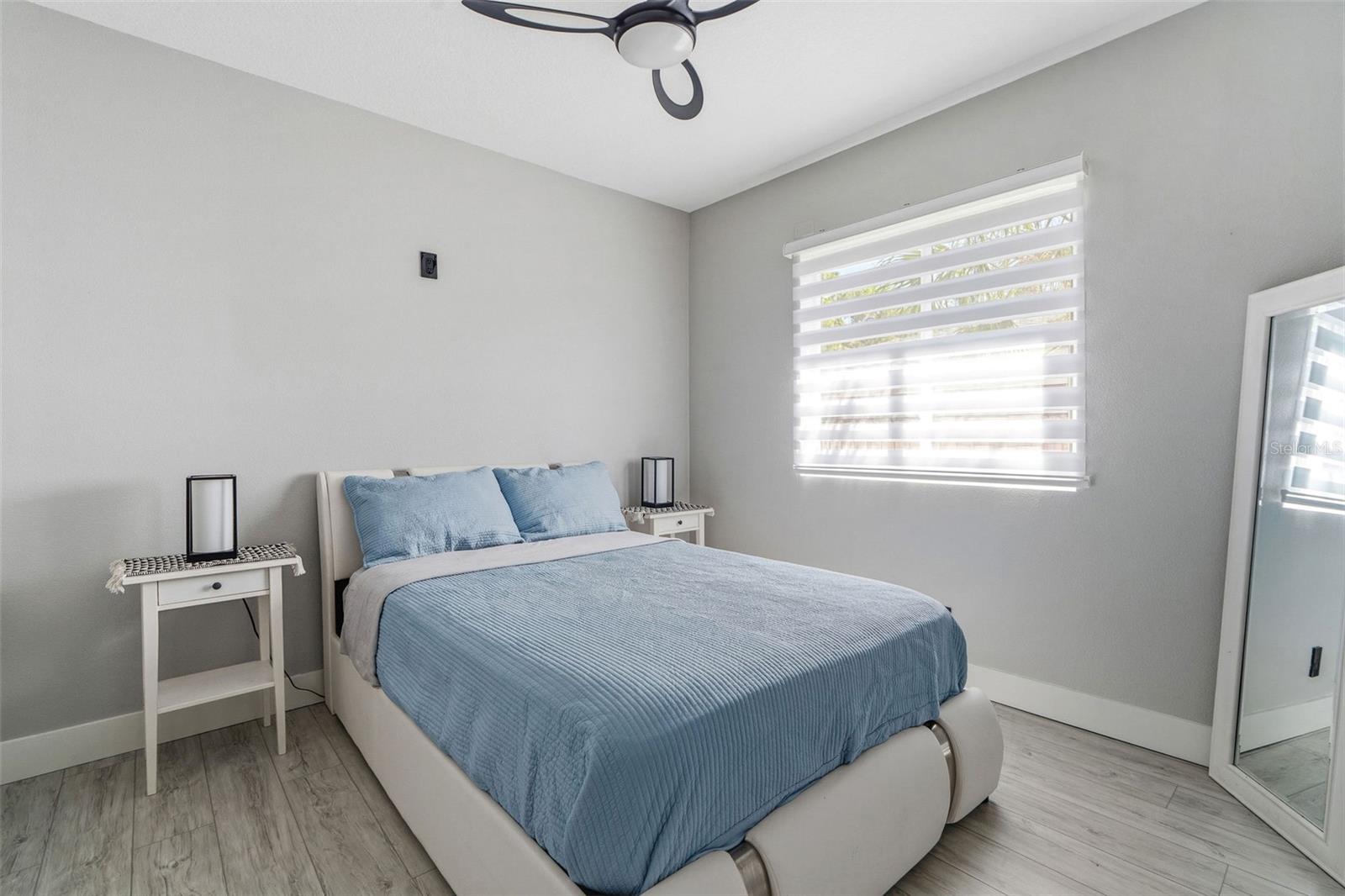 Image 25 of 36 For 6228 7th Avenue N