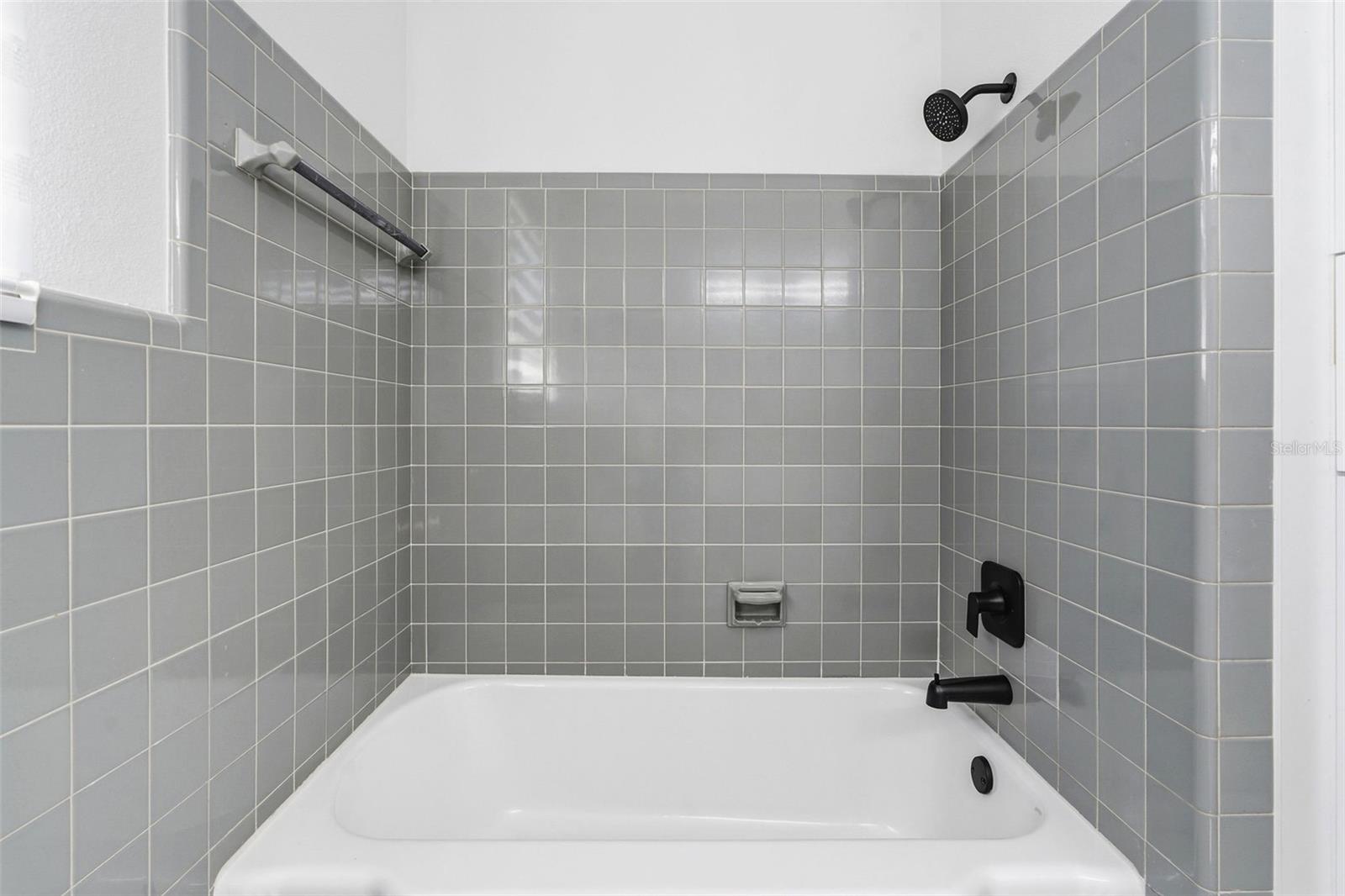 Image 27 of 36 For 6228 7th Avenue N