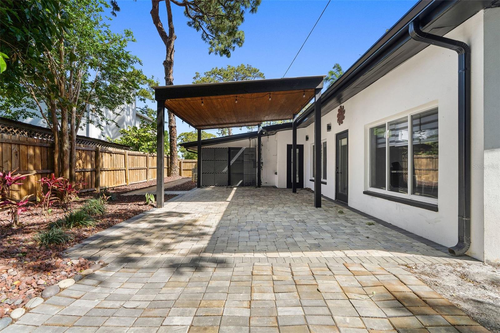 Image 30 of 36 For 6228 7th Avenue N