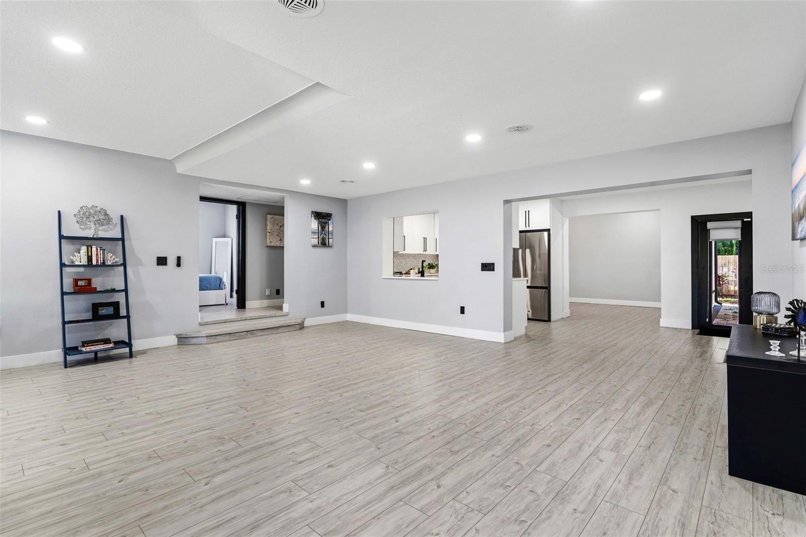 Image 7 of 36 For 6228 7th Avenue N