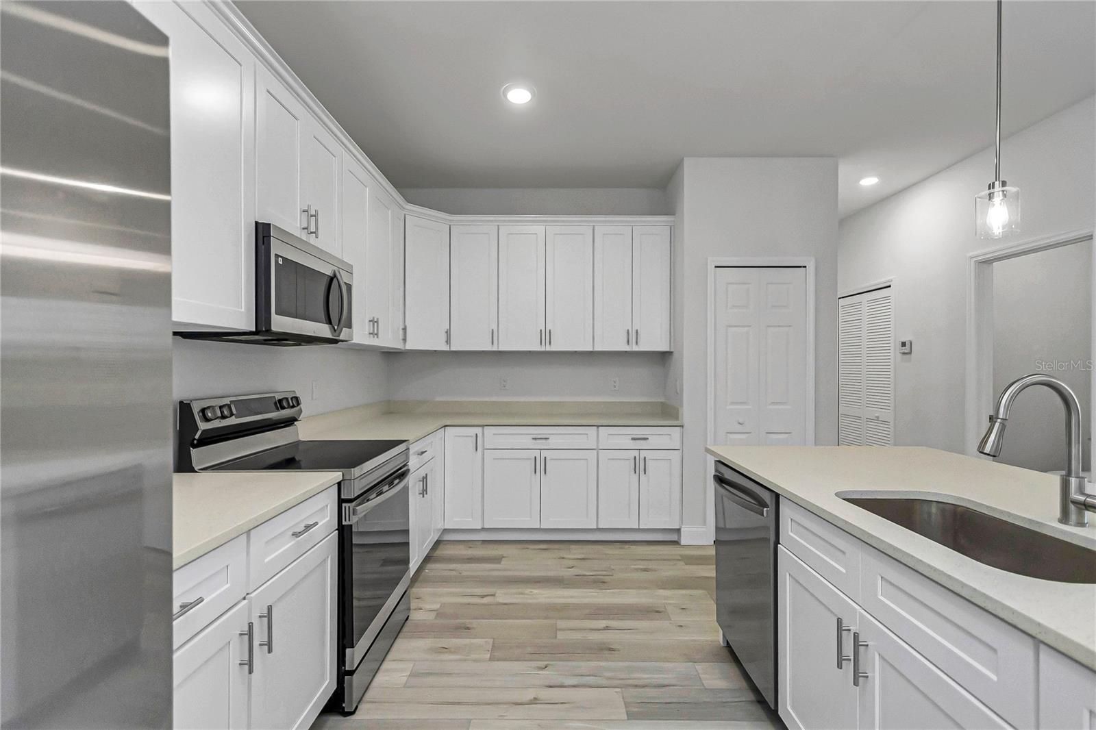 Image 17 of 44 For 16276 17th Terrace Road