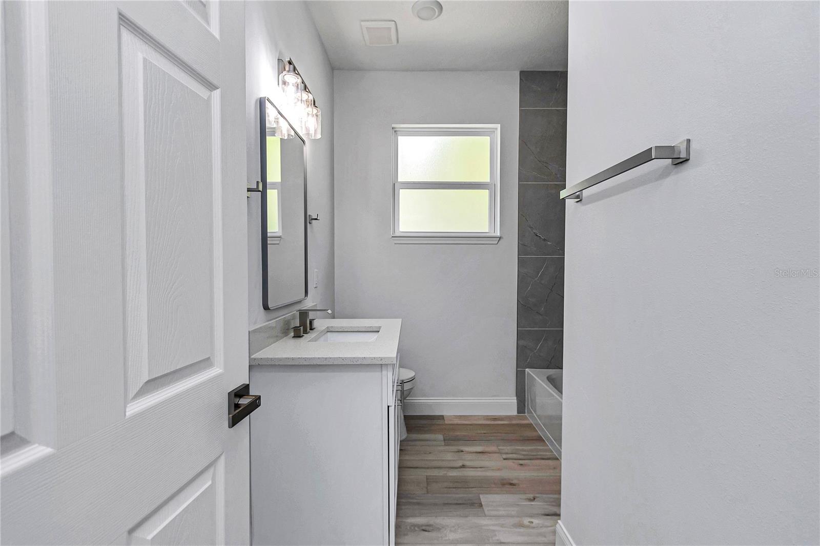 Image 23 of 44 For 16276 17th Terrace Road