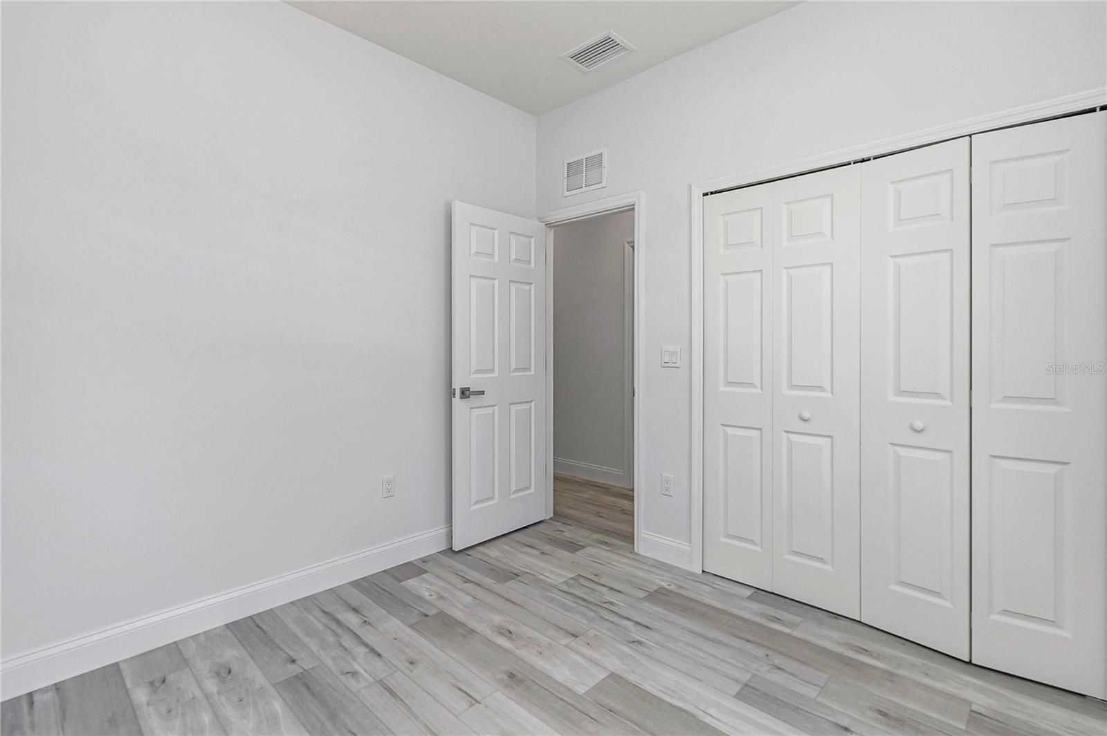 Image 26 of 44 For 16276 17th Terrace Road