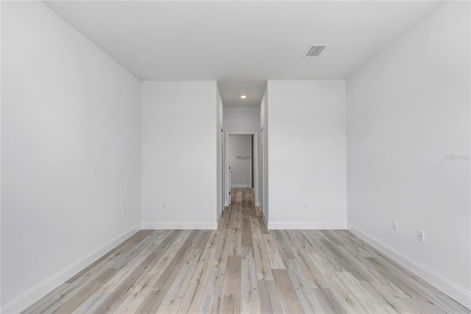 Image 32 of 44 For 16276 17th Terrace Road