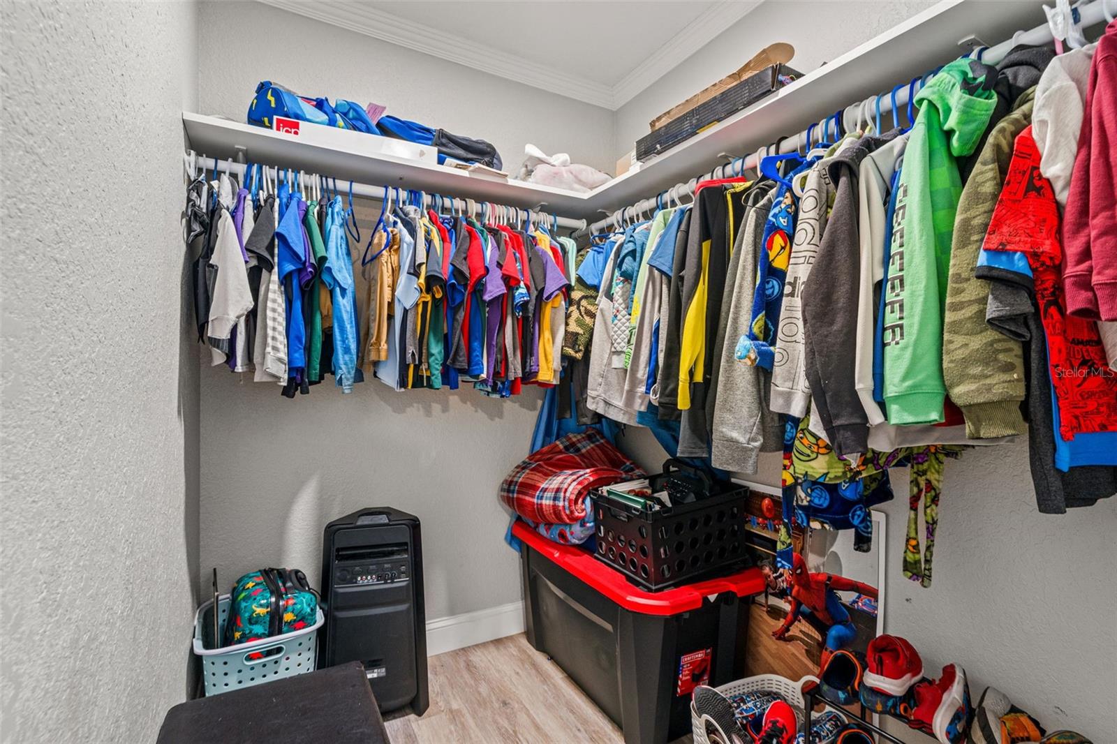 Listing photo id 35 for 5052 Florentine Court