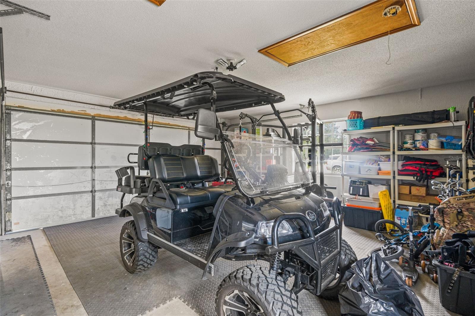 Listing photo id 38 for 5052 Florentine Court