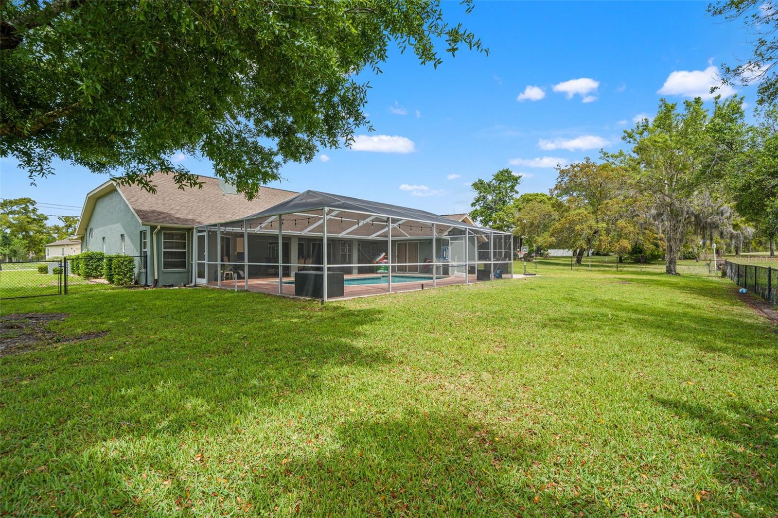 Listing photo id 49 for 5052 Florentine Court