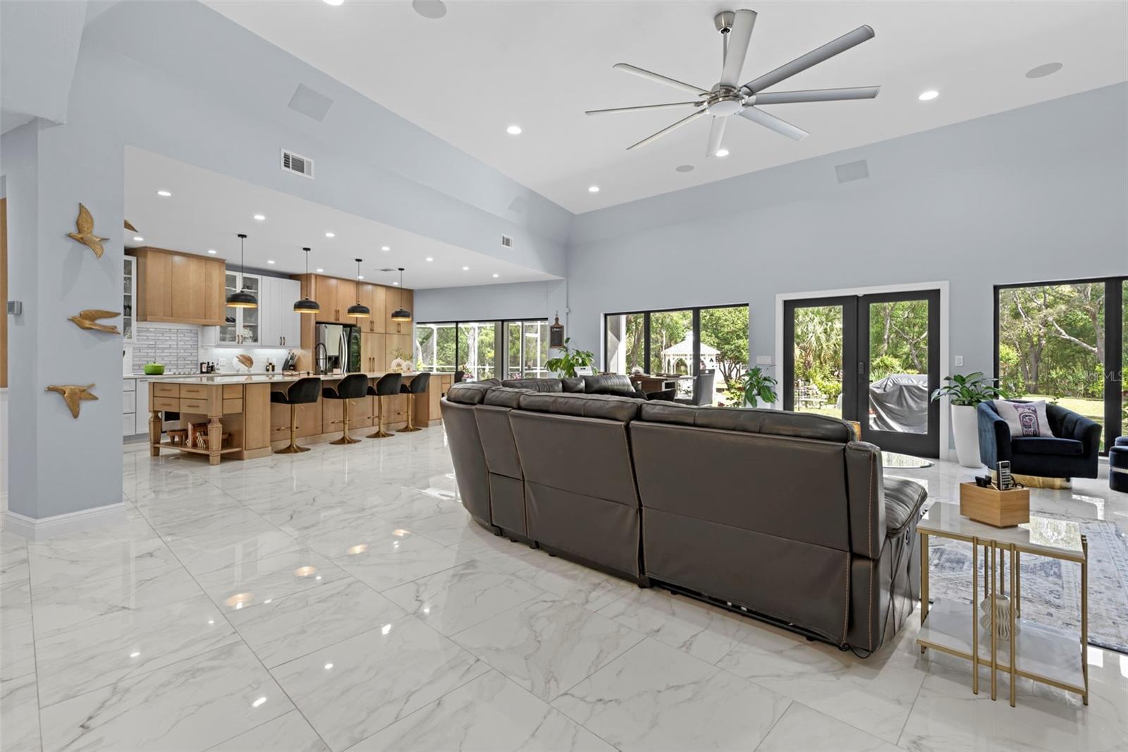 Image 10 of 100 For 161 Chase Street