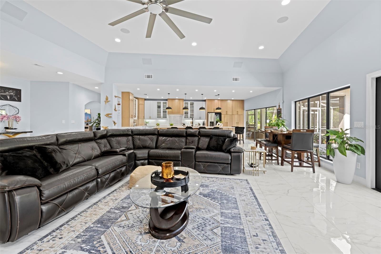 Image 11 of 100 For 161 Chase Street