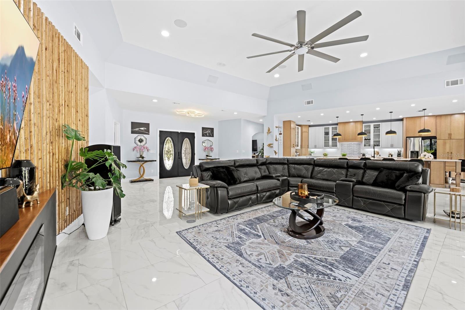 Image 12 of 100 For 161 Chase Street