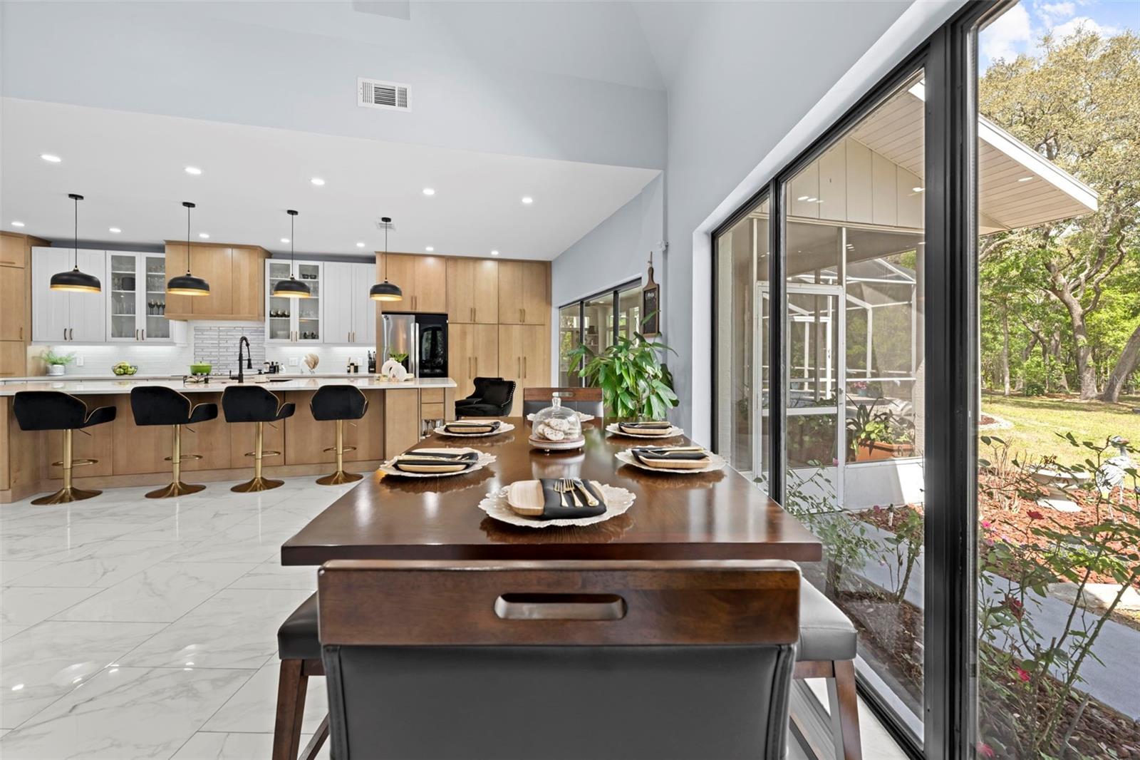 Image 14 of 100 For 161 Chase Street