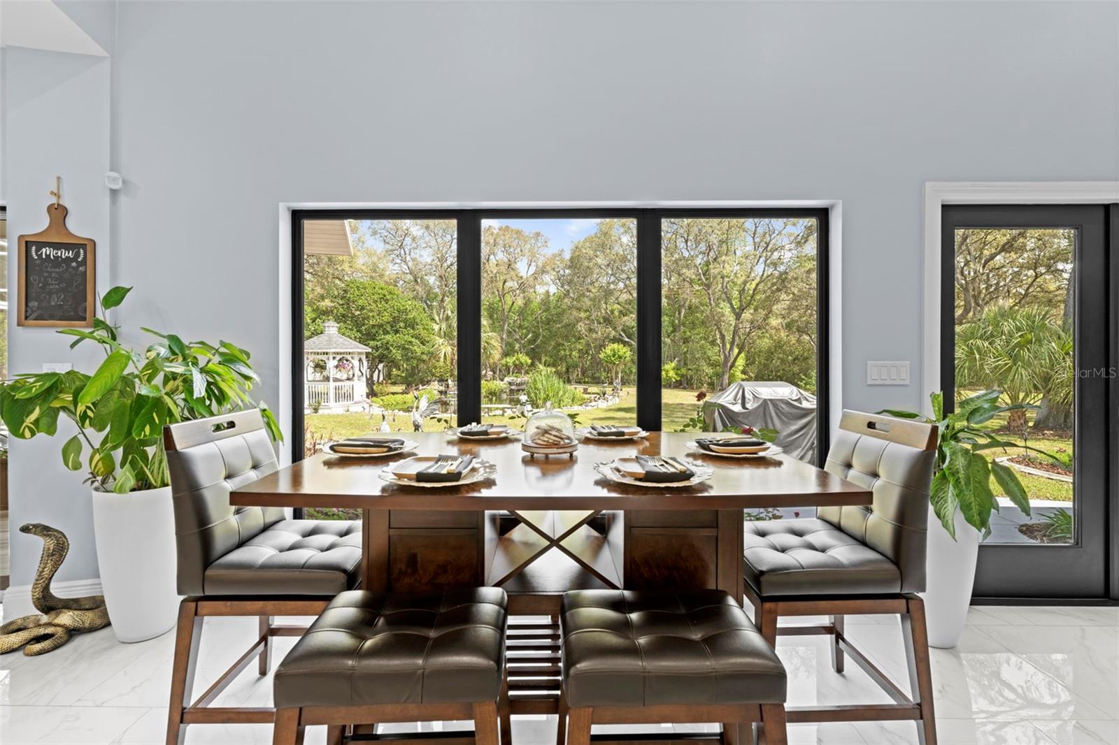 Image 18 of 100 For 161 Chase Street