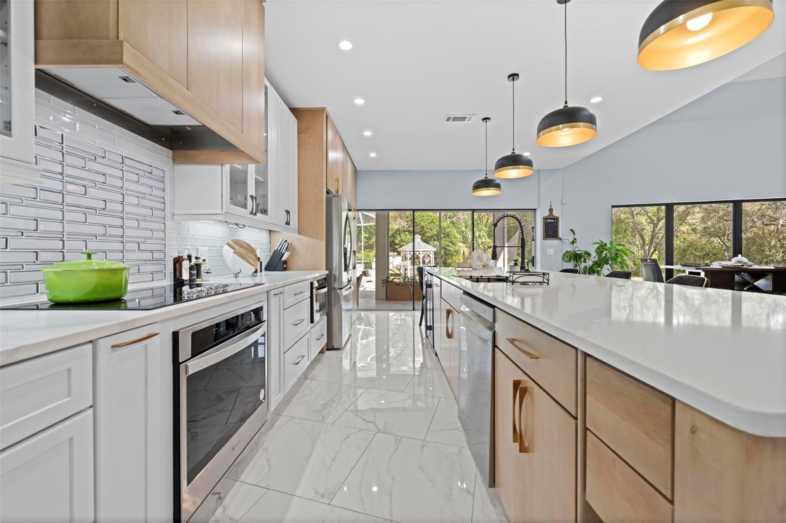 Image 23 of 100 For 161 Chase Street