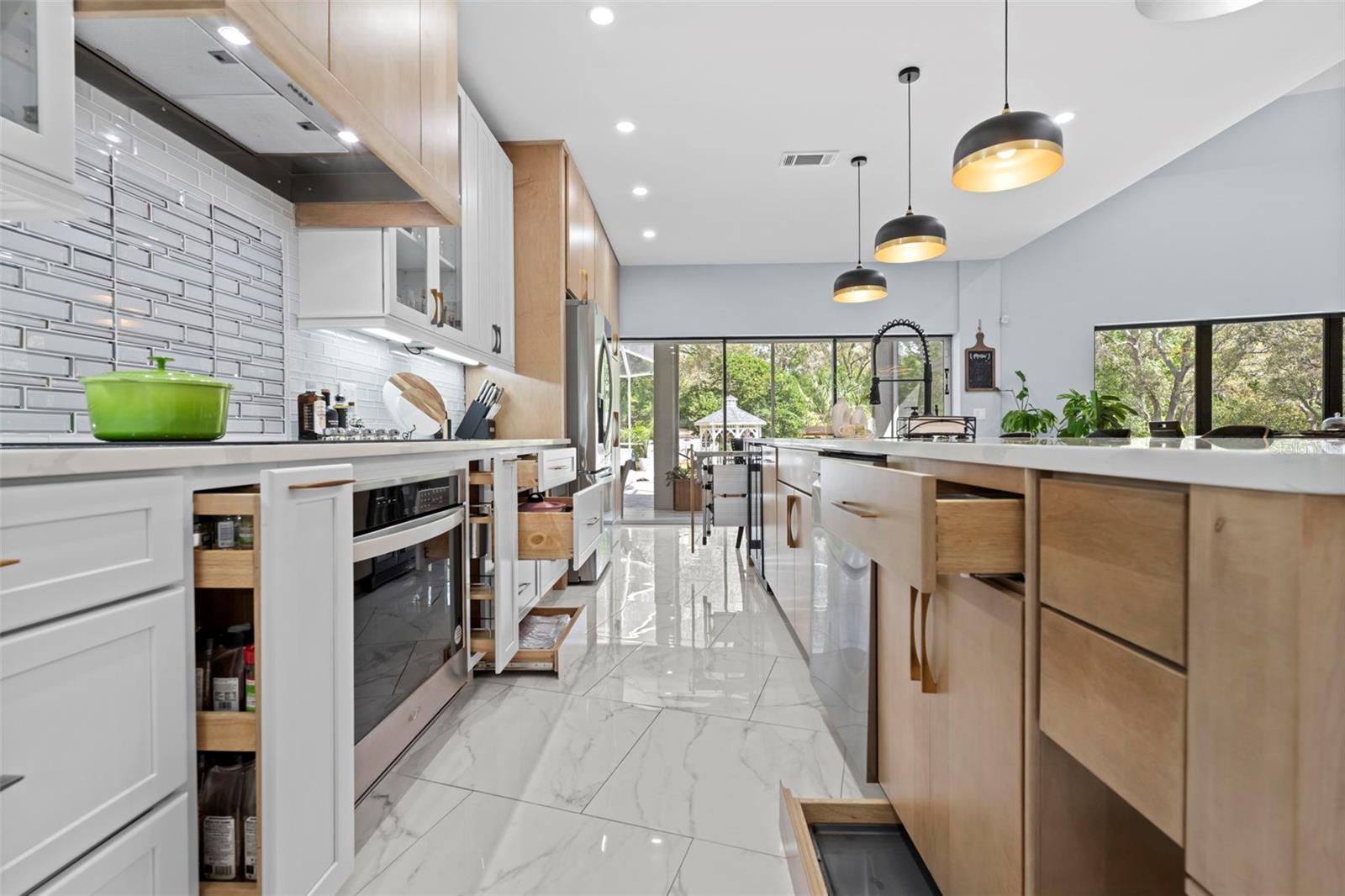 Image 24 of 100 For 161 Chase Street