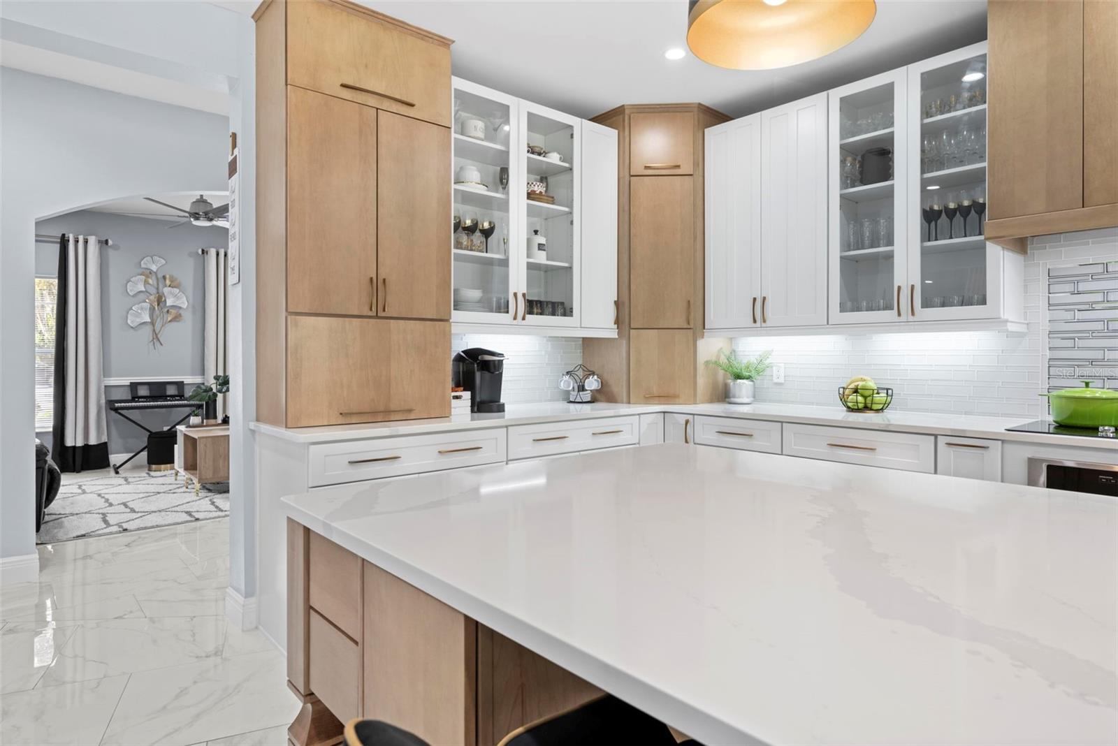 Image 32 of 100 For 161 Chase Street