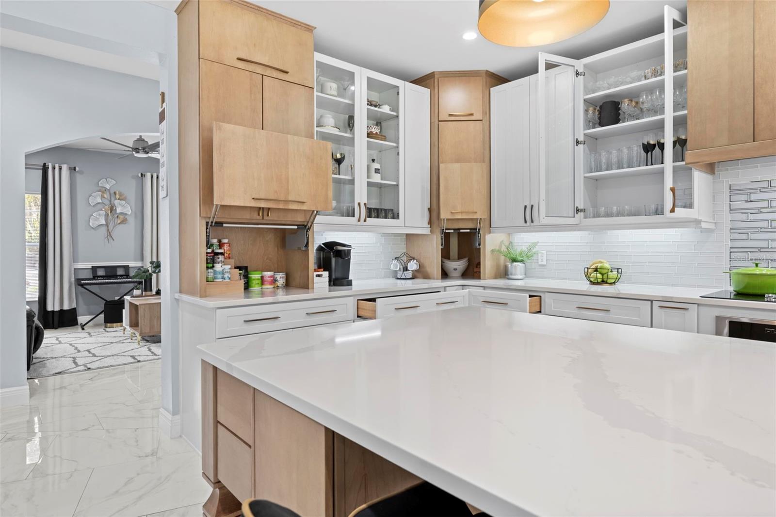 Image 33 of 100 For 161 Chase Street