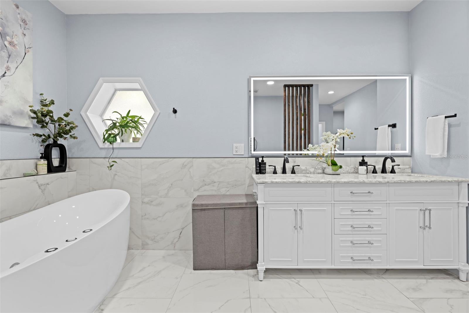 Image 57 of 100 For 161 Chase Street