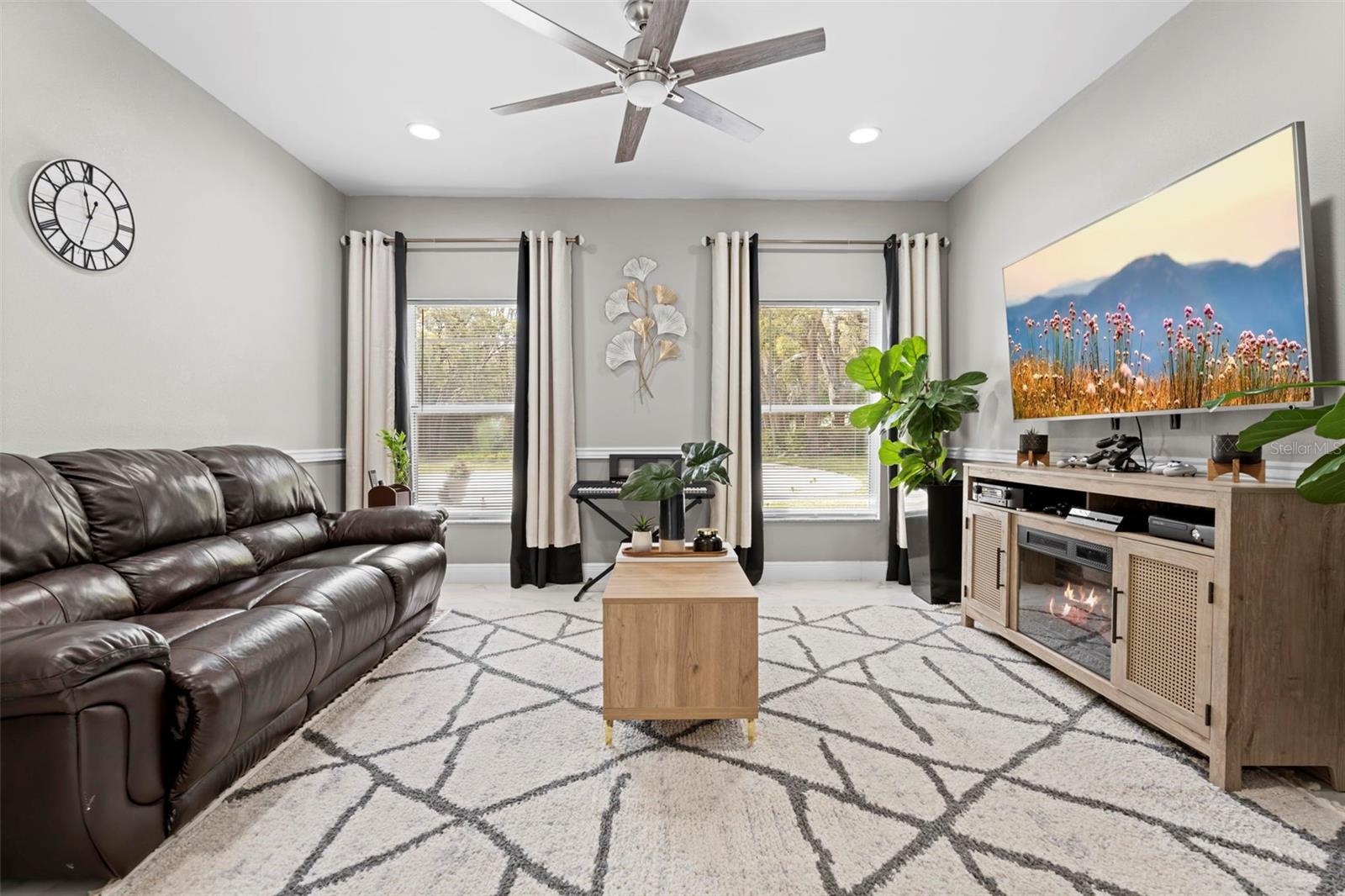 Image 63 of 100 For 161 Chase Street