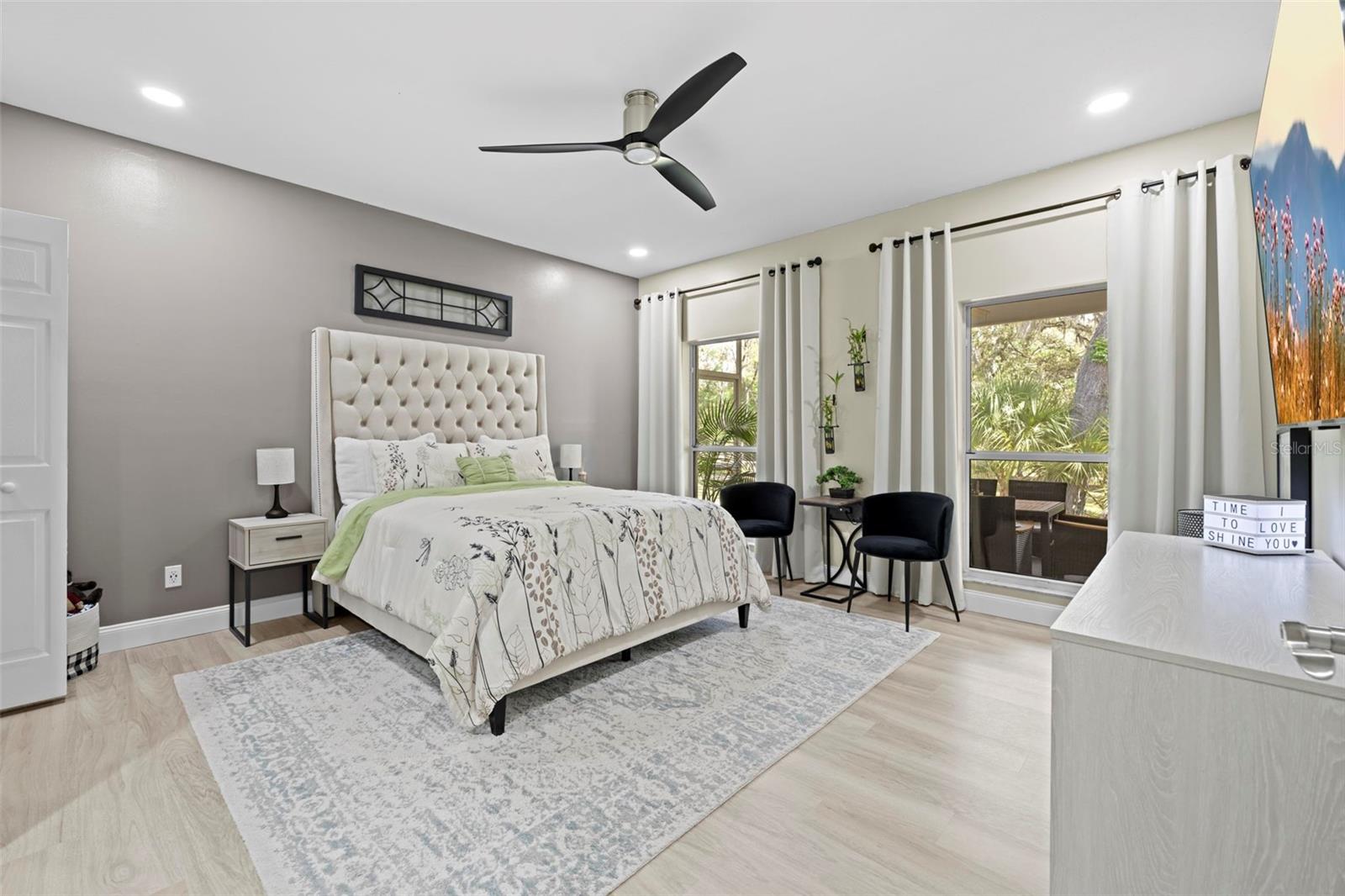 Image 68 of 100 For 161 Chase Street