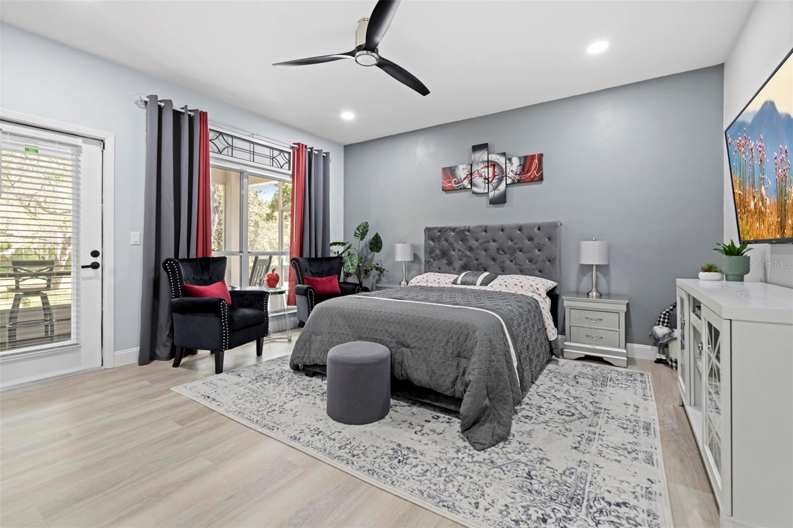 Image 79 of 100 For 161 Chase Street