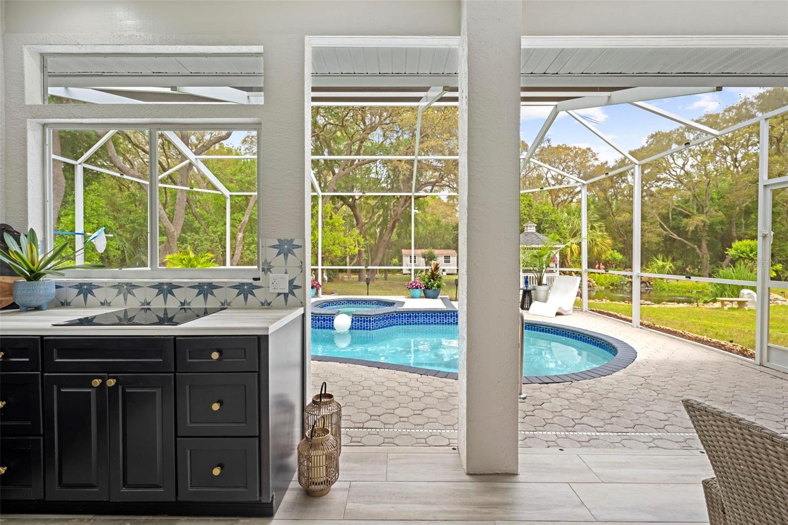 Image 93 of 100 For 161 Chase Street