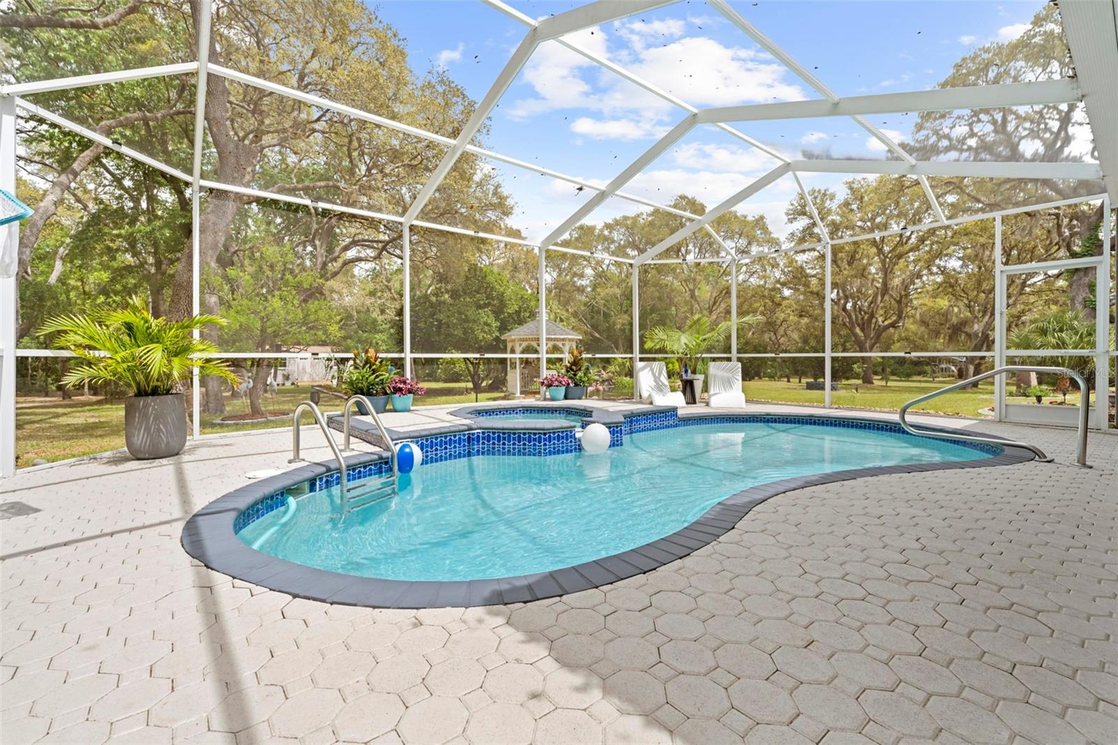 Image 96 of 100 For 161 Chase Street