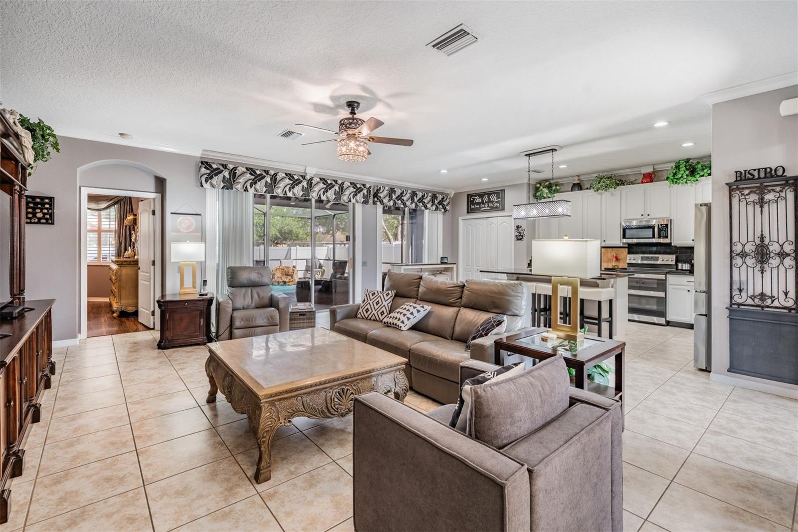 Image 17 of 49 For 14640 Balloch Drive