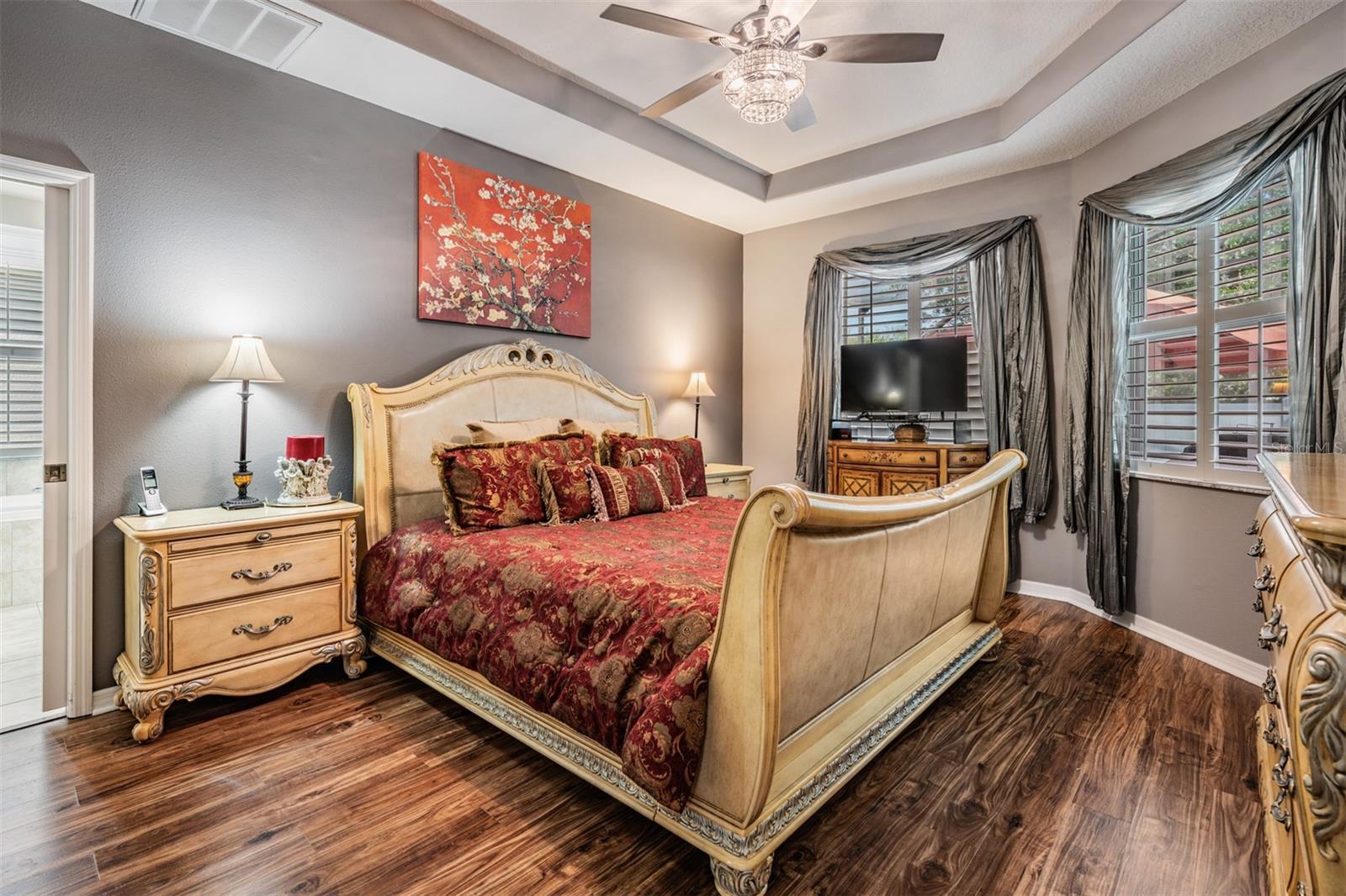 Image 21 of 49 For 14640 Balloch Drive