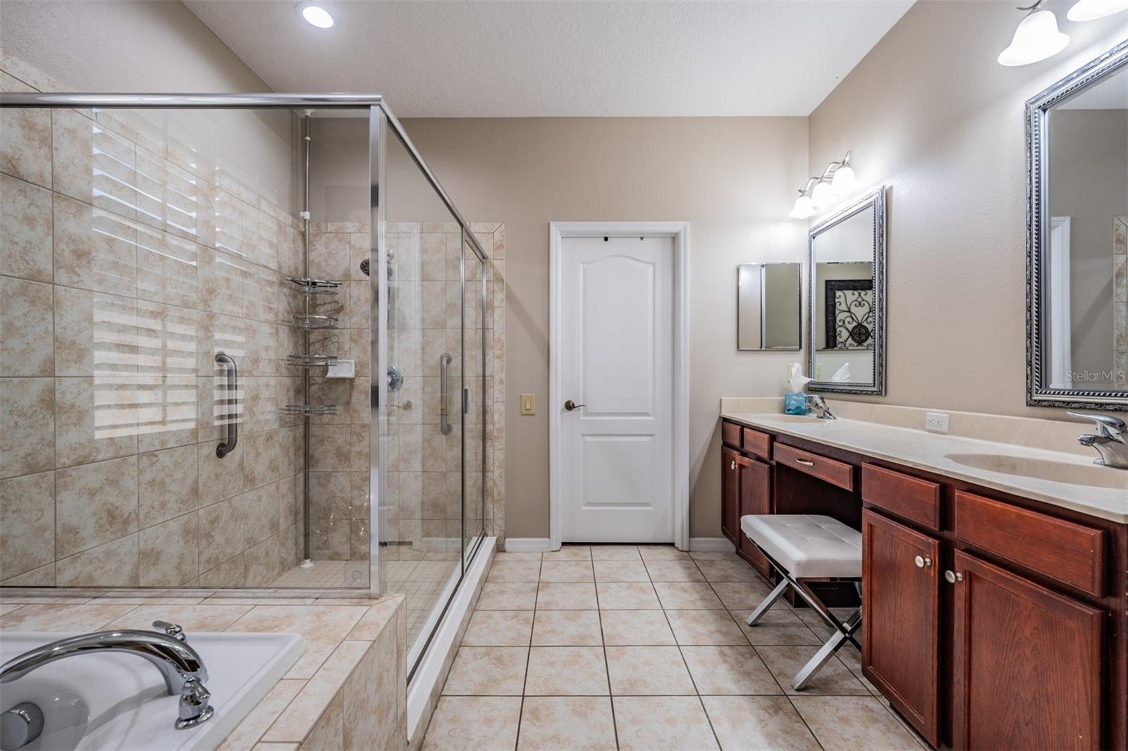 Image 24 of 49 For 14640 Balloch Drive