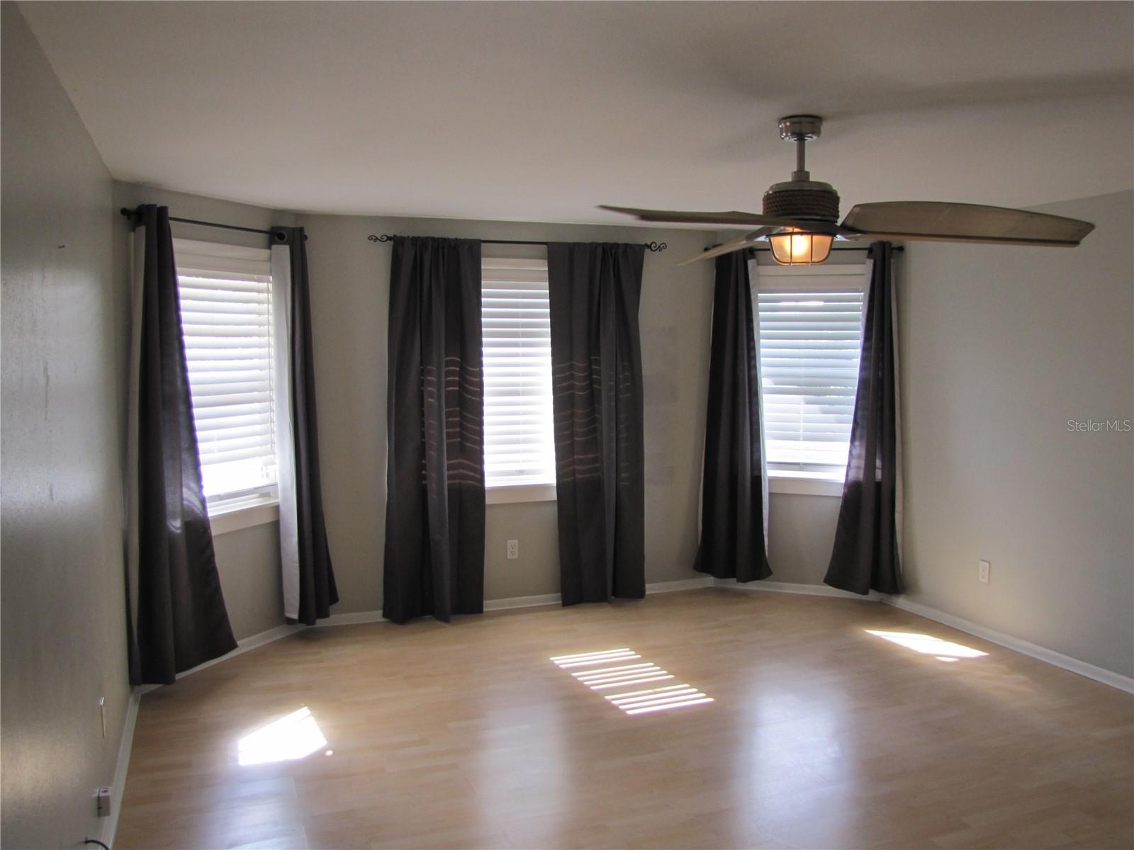 Image 10 of 20 For 7807 Matanzas Avenue