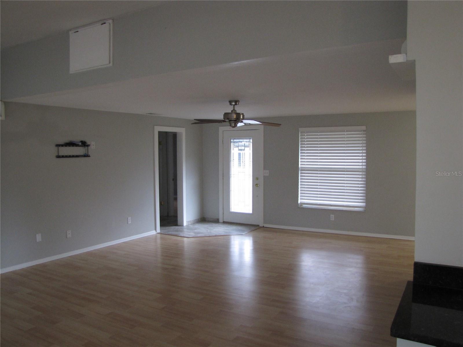 Image 2 of 20 For 7807 Matanzas Avenue