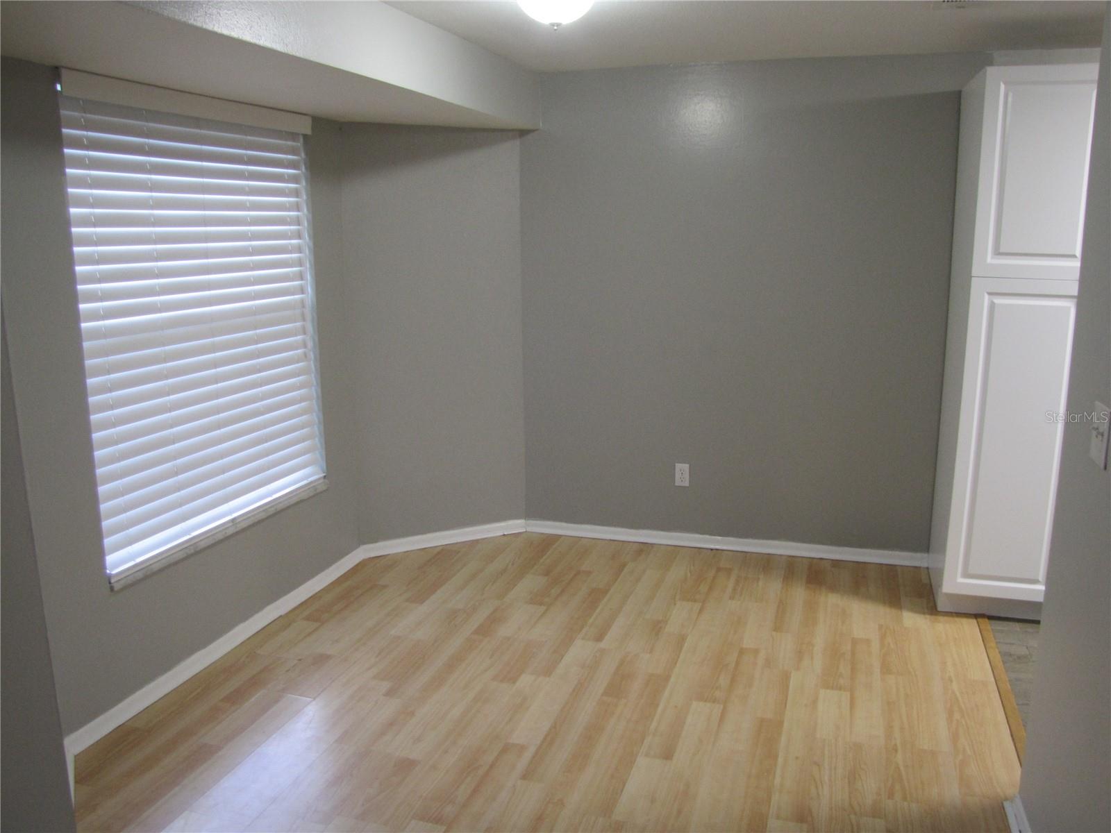 Image 4 of 20 For 7807 Matanzas Avenue