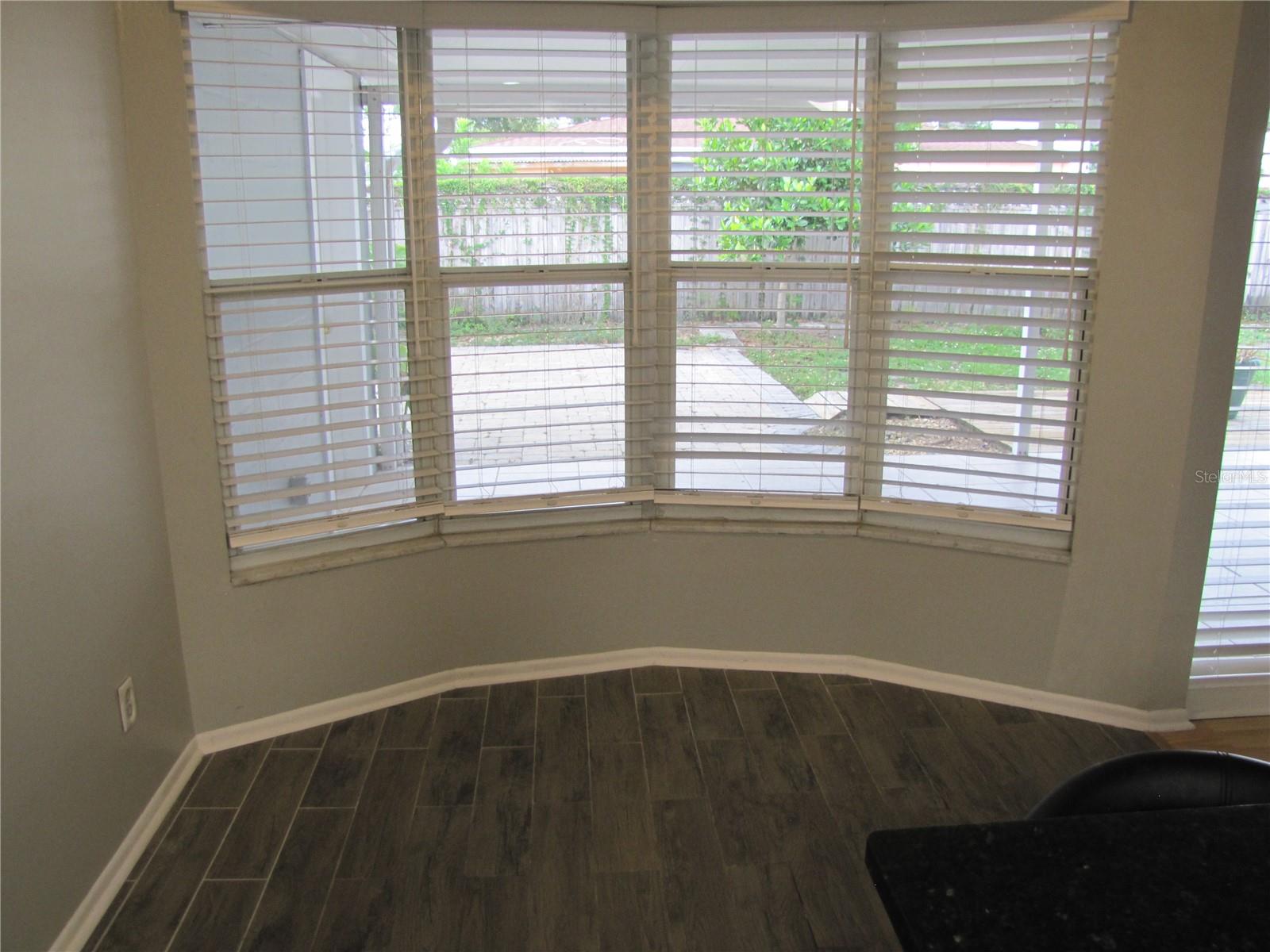 Image 5 of 20 For 7807 Matanzas Avenue