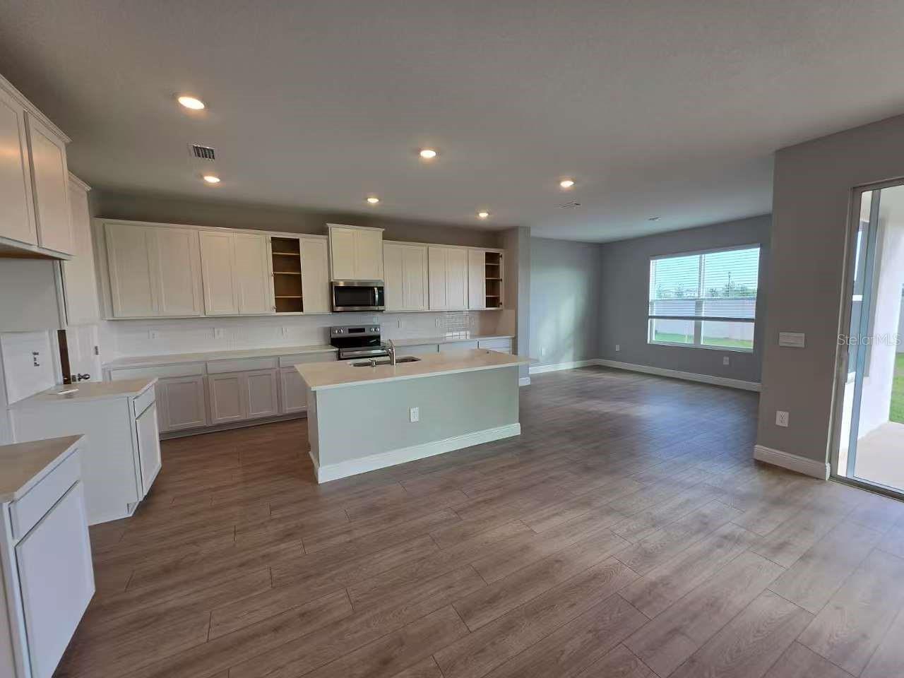 Image 3 of 30 For 2212 Sienna Spruce Street