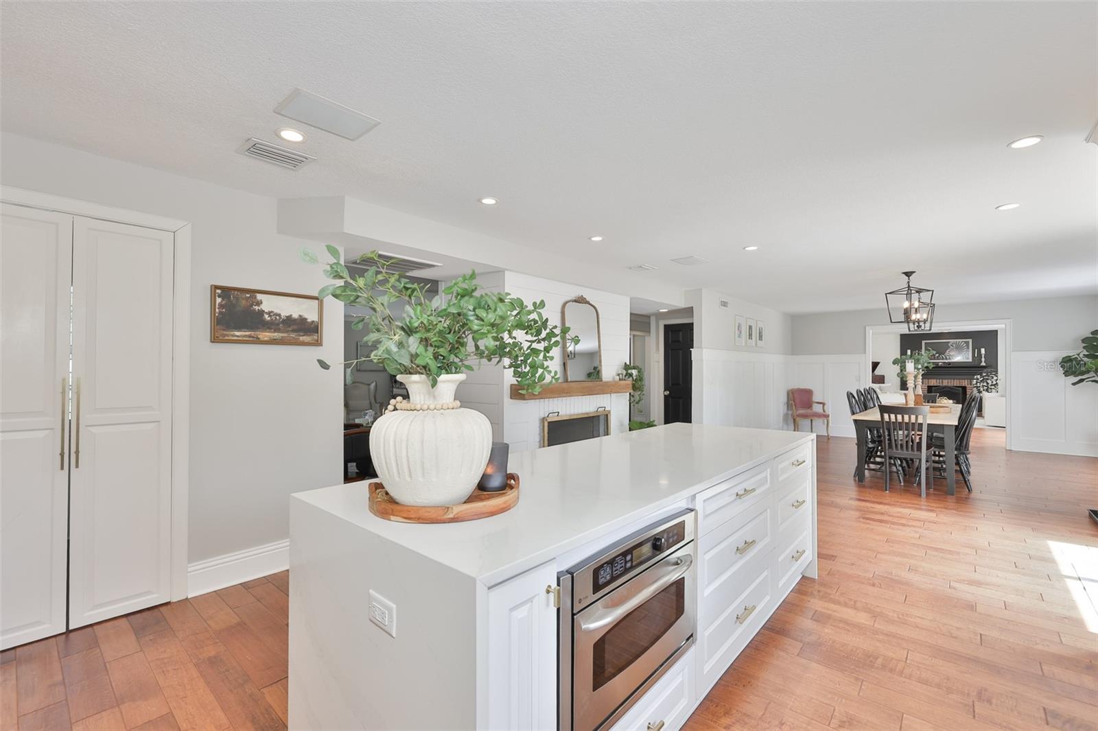 Image 13 of 72 For 119 Hickory Creek Boulevard