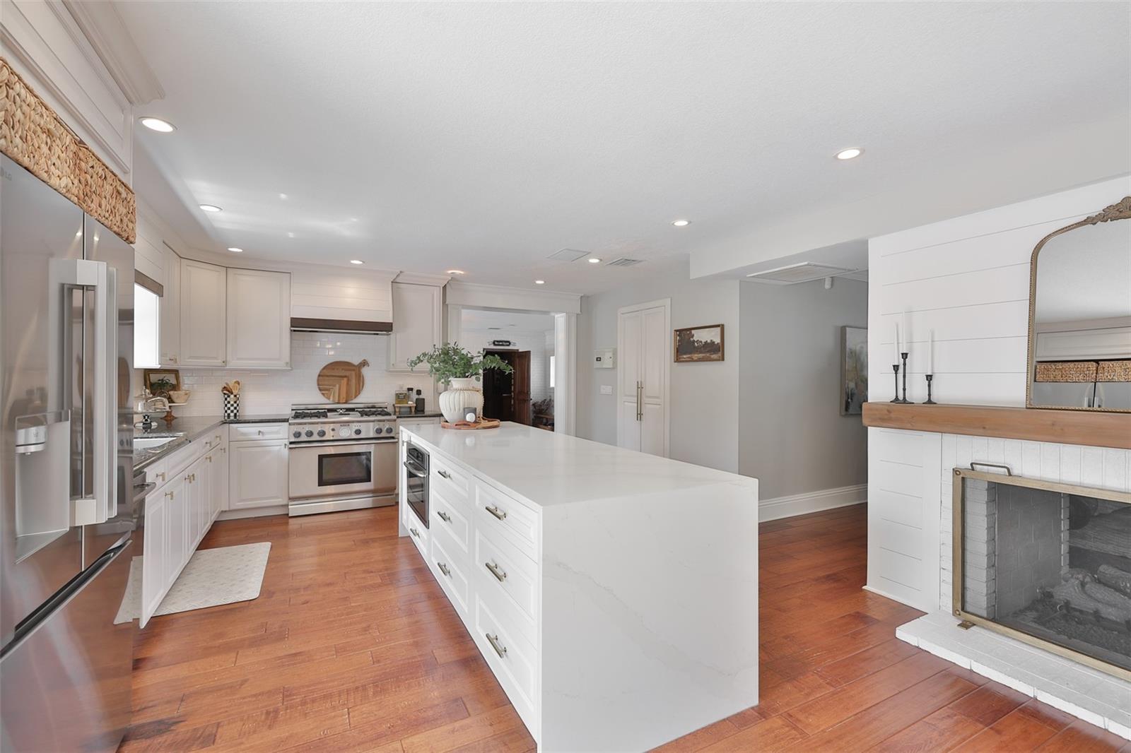 Image 14 of 72 For 119 Hickory Creek Boulevard