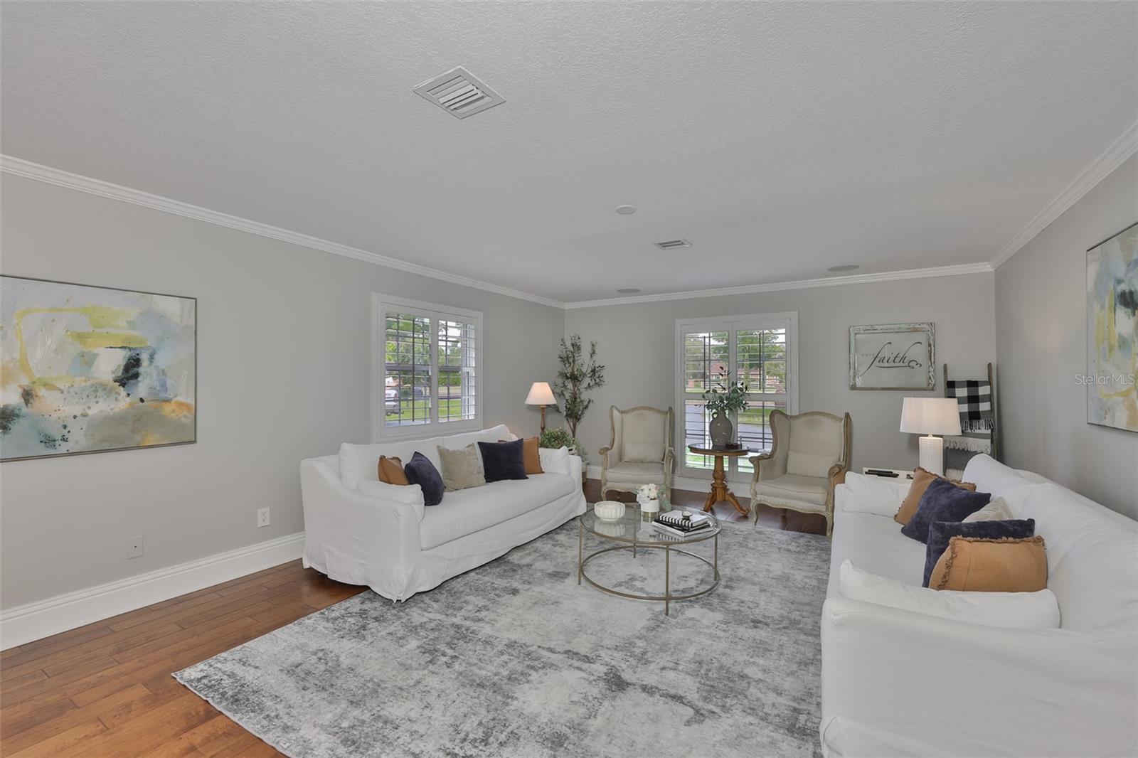 Image 21 of 72 For 119 Hickory Creek Boulevard