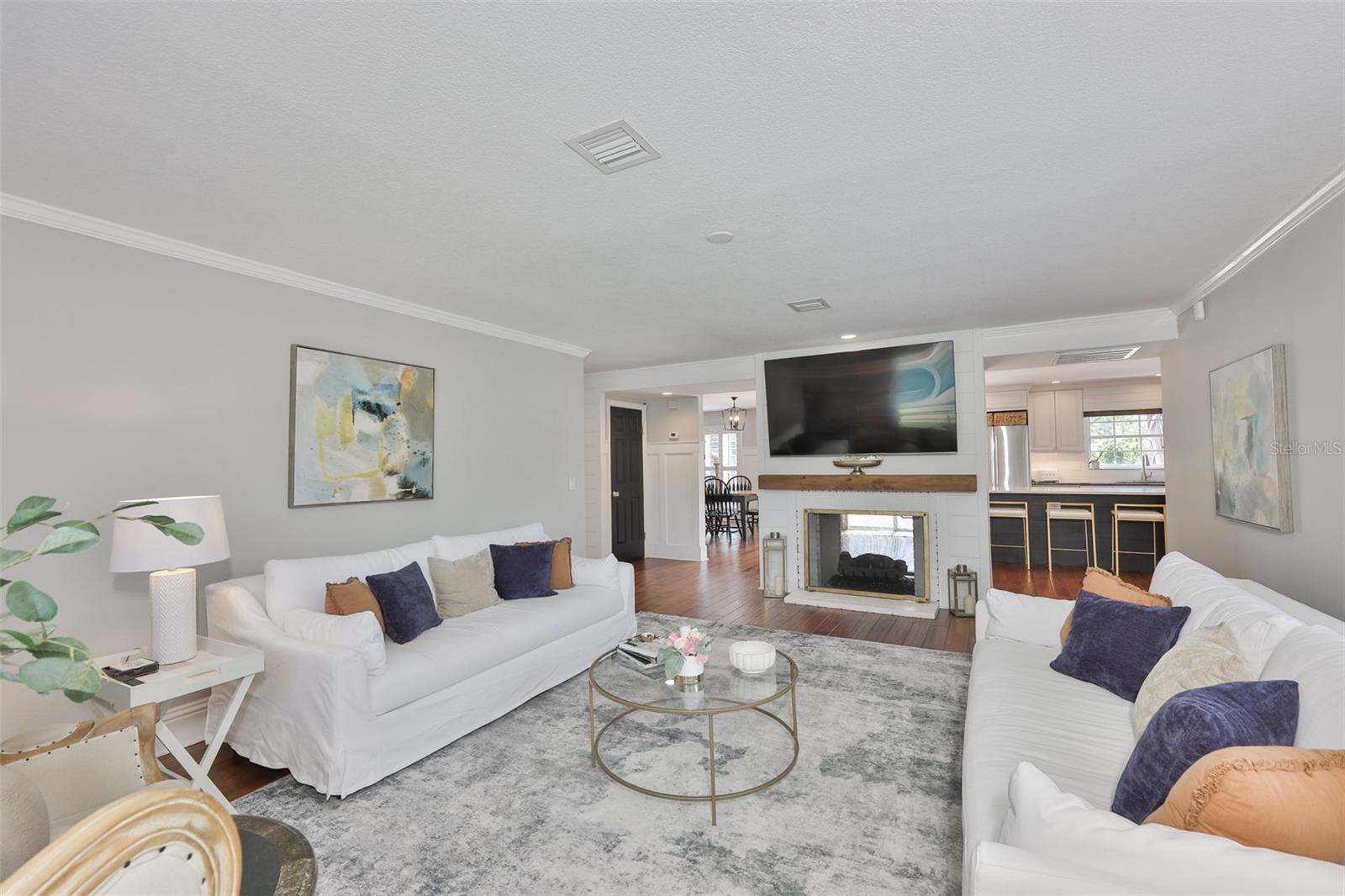 Image 22 of 72 For 119 Hickory Creek Boulevard