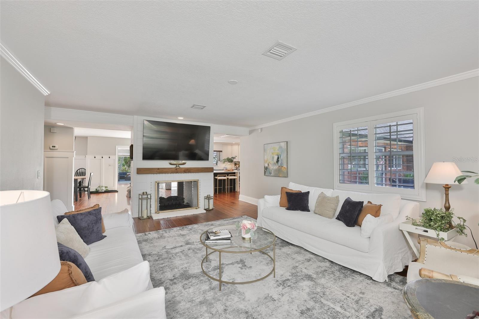 Image 23 of 72 For 119 Hickory Creek Boulevard