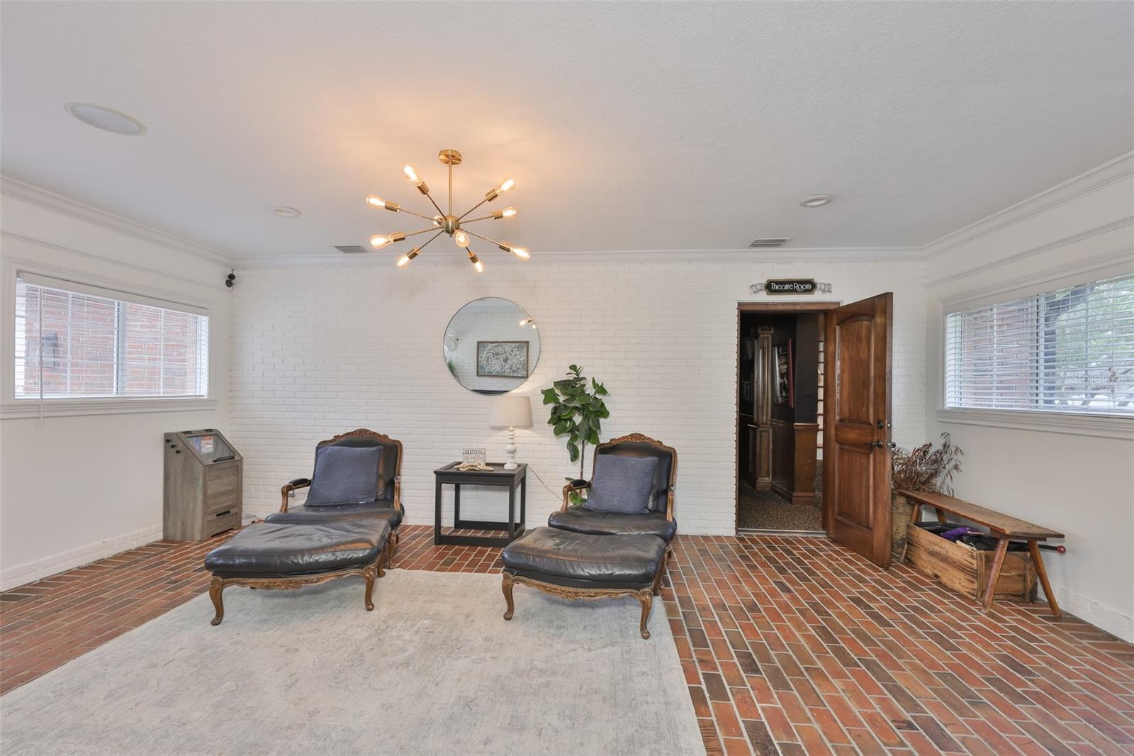 Image 26 of 72 For 119 Hickory Creek Boulevard