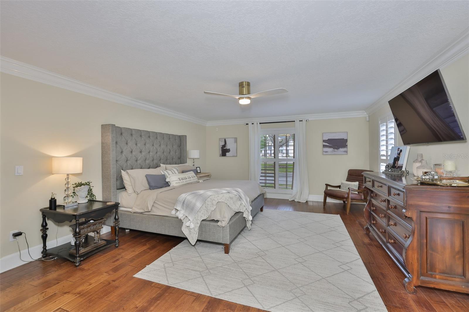 Image 29 of 72 For 119 Hickory Creek Boulevard