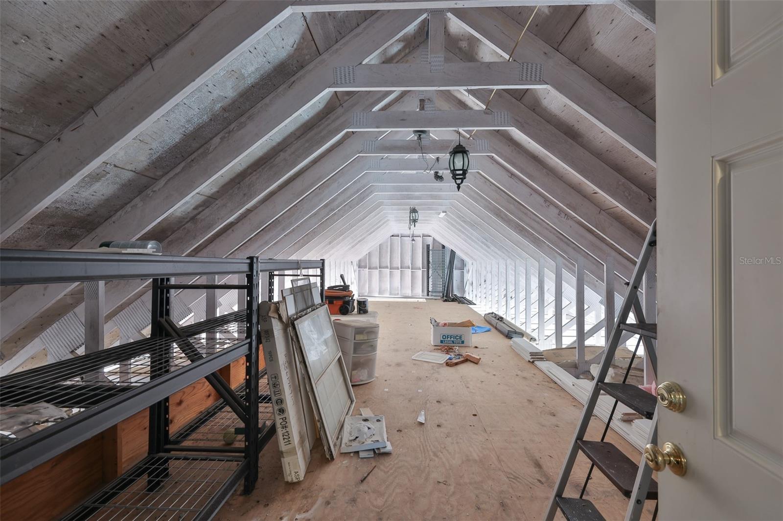 Image 55 of 72 For 119 Hickory Creek Boulevard