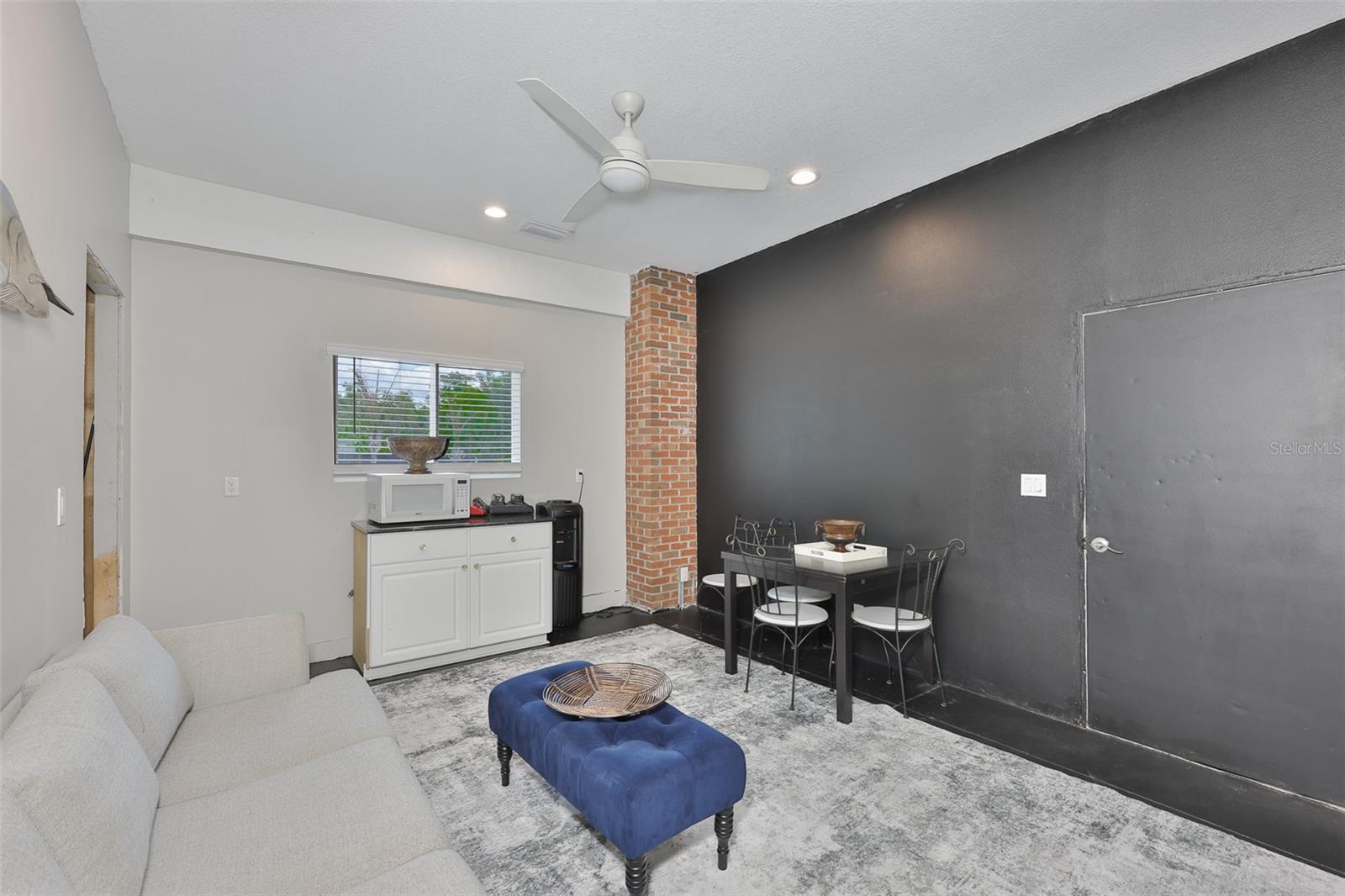 Image 57 of 72 For 119 Hickory Creek Boulevard