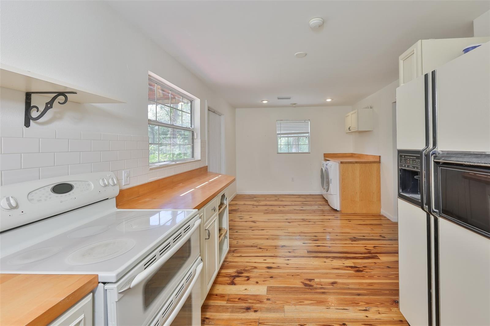 Image 62 of 72 For 119 Hickory Creek Boulevard