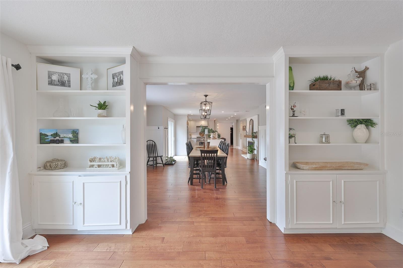 Image 7 of 72 For 119 Hickory Creek Boulevard